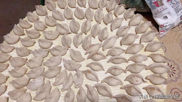 元宵節全國的習俗都一樣嗎？有沒(méi)有不吃元宵的地方？